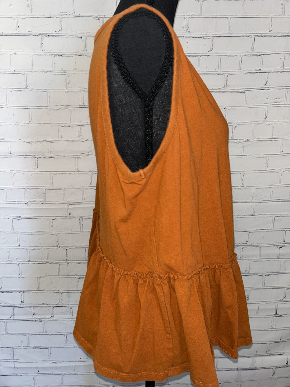 torrid Rust Orange Sleeveless Peplum Tank size 0x - Picture 4 of 8